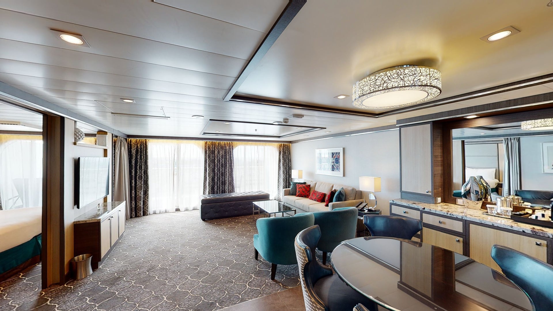 Harmony of the Seas - Owner’s Suite 1 Bedroom Virtual Tour - Nuvo360%